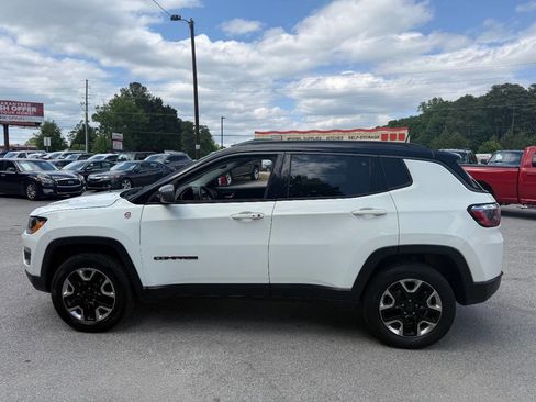 Used 2017 Jeep Compass Trailhawk w/ Leather Interior Group AWD/4WD image 8