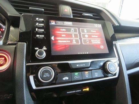 Used 2020 Honda Civic Sport image 3