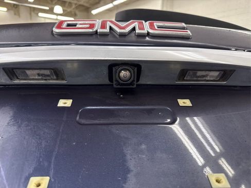 Used 2019 GMC Terrain Denali w/ Advanced Safety Package image 15