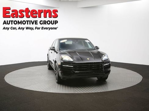 Used 2024 Porsche Cayenne Coupe w/ Premium Package Plus image 52