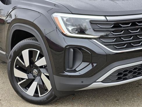 New 2026 Volkswagen Atlas Cross Sport SEL image 2