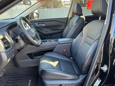 Certified 2025 Nissan Rogue SV w/ SV Premium Package image 12