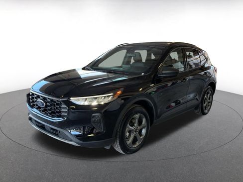 Used 2025 Ford Escape ST-Line image 7