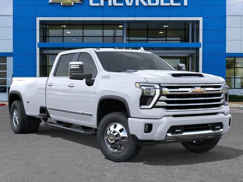 New 2026 Chevrolet Silverado 3500 High Country w/ Technology Package AWD/4WD image 7