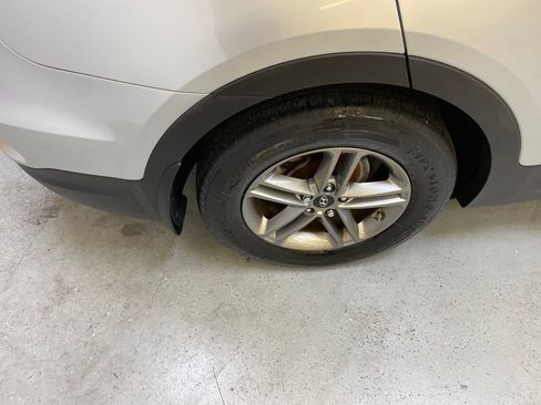 Used 2018 Hyundai Santa Fe Sport w/ 2.4L Value Package 02 AWD/4WD image 13