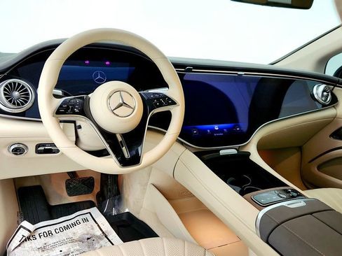 Used 2023 Mercedes-Benz EQS 580 4MATIC Sedan image 12