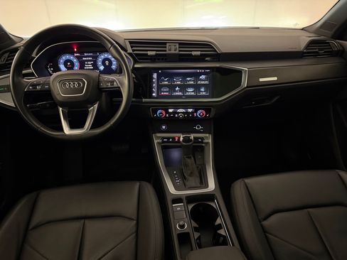 Used 2023 Audi Q3 2.0T Premium w/ Convenience Package AWD/4WD image 16