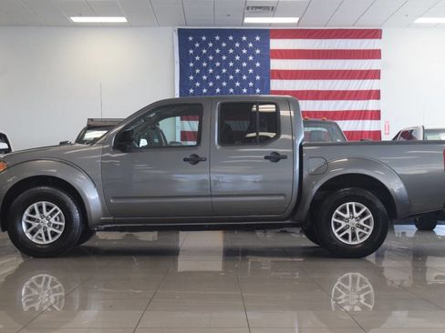 Used 2016 Nissan Frontier SV w/ SV Value Truck Package RWD image 15