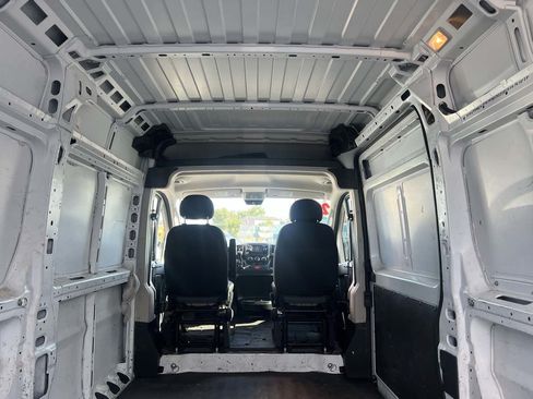 Used 2021 RAM ProMaster 2500 FWD image 12