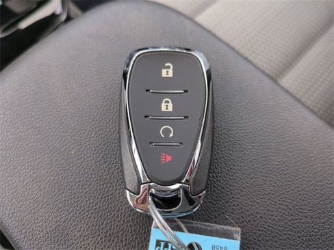 Certified 2025 Chevrolet Trax LT image 34