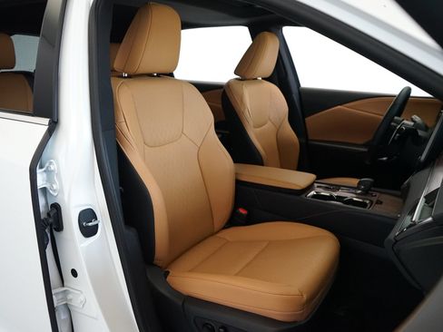 Used 2025 Lexus RX 350 Premium Plus w/ Convenience Package FWD image 4