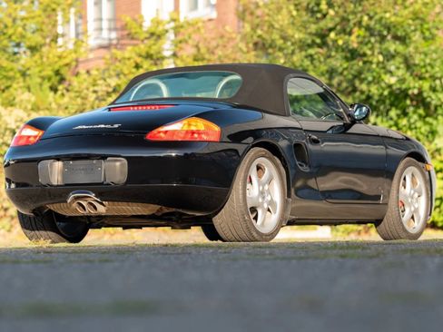 Used 2001 Porsche Boxster S image 38
