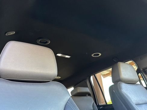 Used 2024 Chevrolet Suburban LT image 26