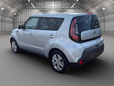 Used 2015 Kia Soul FWD image 3