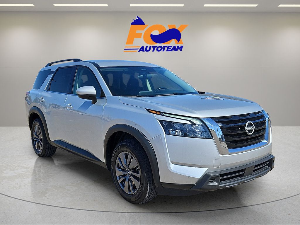 Used 2024 Nissan Pathfinder SV FWD image 6