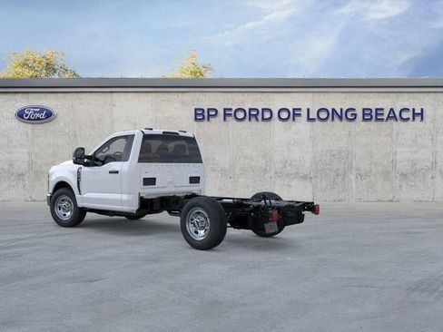 New 2026 Ford F350 XL w/ XL Chrome Package RWD image 4