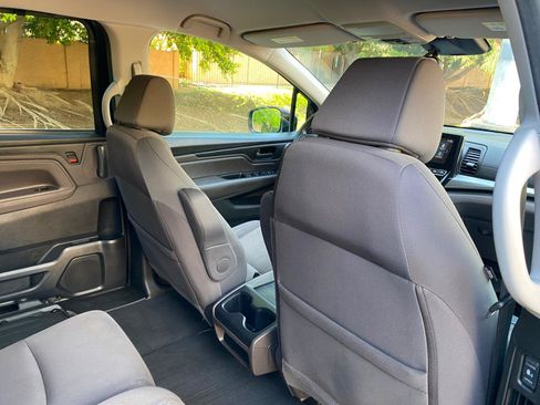 Used 2019 Honda Odyssey EX image 46