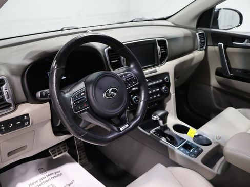 Used 2019 Kia Sportage SX image 16