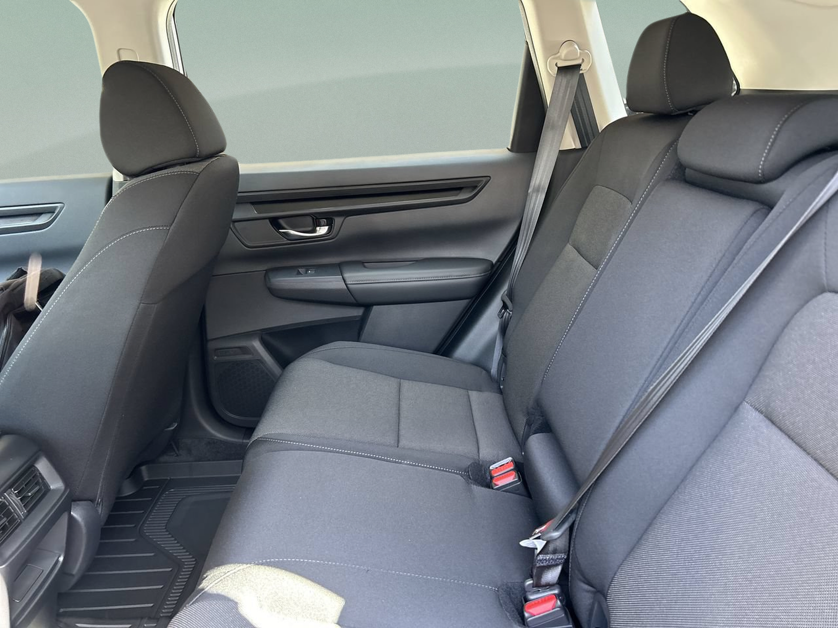 Used 2024 Honda CR-V LX image 17