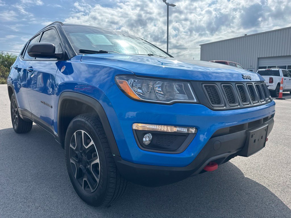 Used 2021 Jeep Compass Trailhawk w/ Convenience Group AWD/4WD image 3
