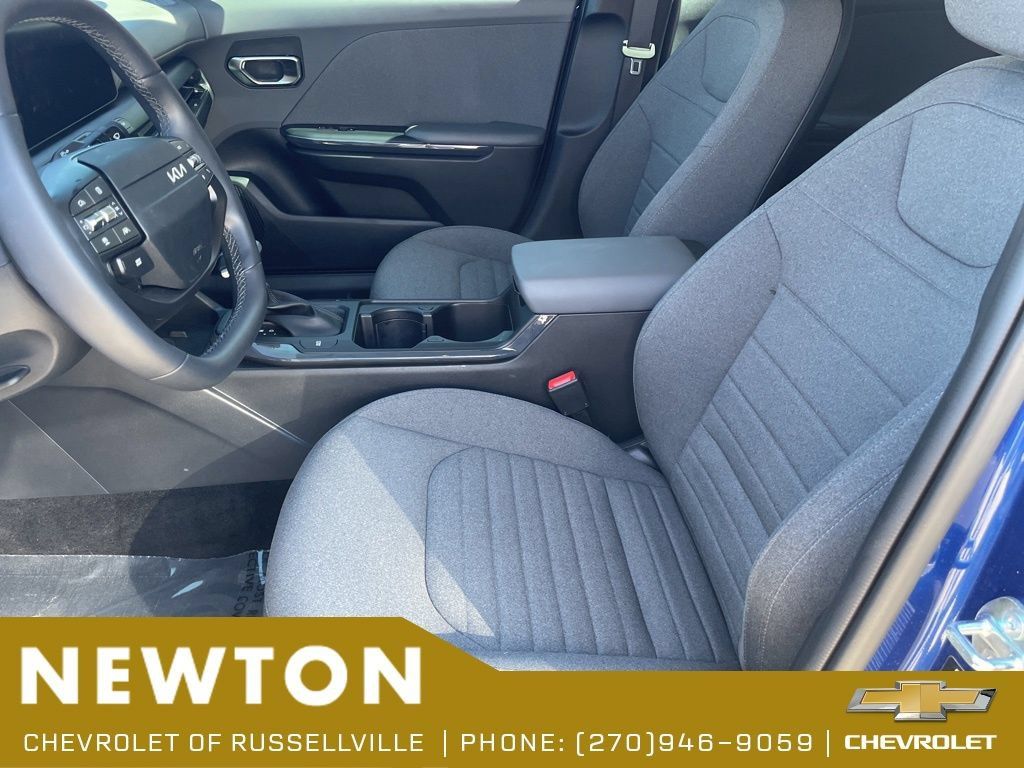 Used 2025 Kia K4 EX FWD image 4