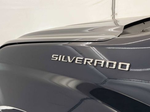 Used 2022 Chevrolet Silverado 1500 LT w/ Safety Package image 11