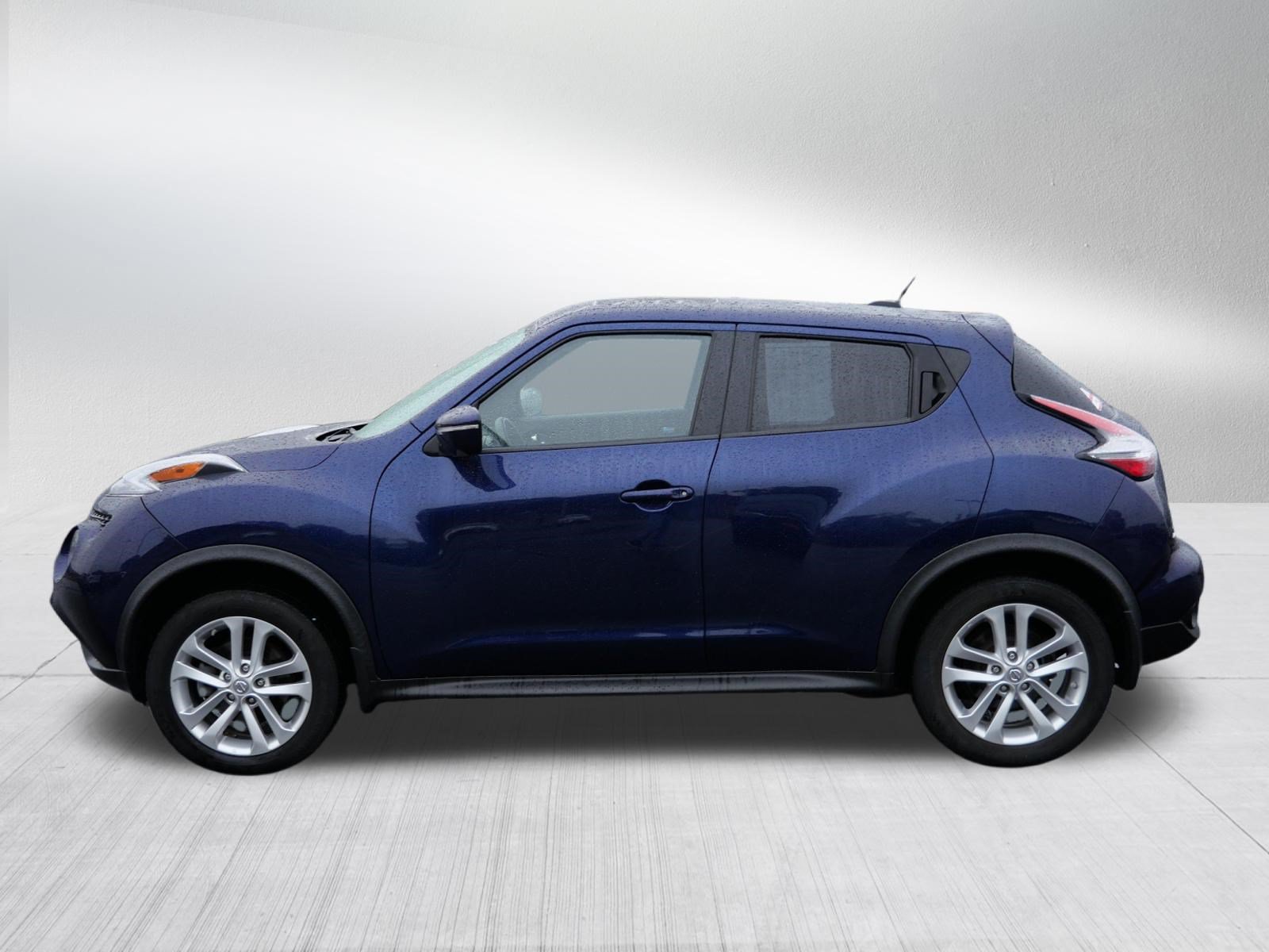 Used 2015 Nissan Juke SV w/ Technology Package AWD/4WD image 4