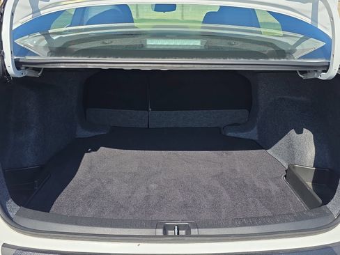 Used 2026 Toyota Corolla SE FWD image 30