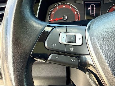 Used 2019 Volkswagen Jetta SE image 35