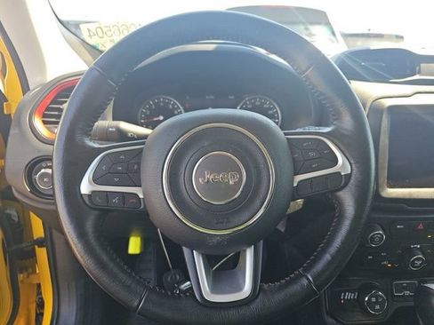 Used 2023 Jeep Renegade Trailhawk w/ Trailhawk Elite Group image 17