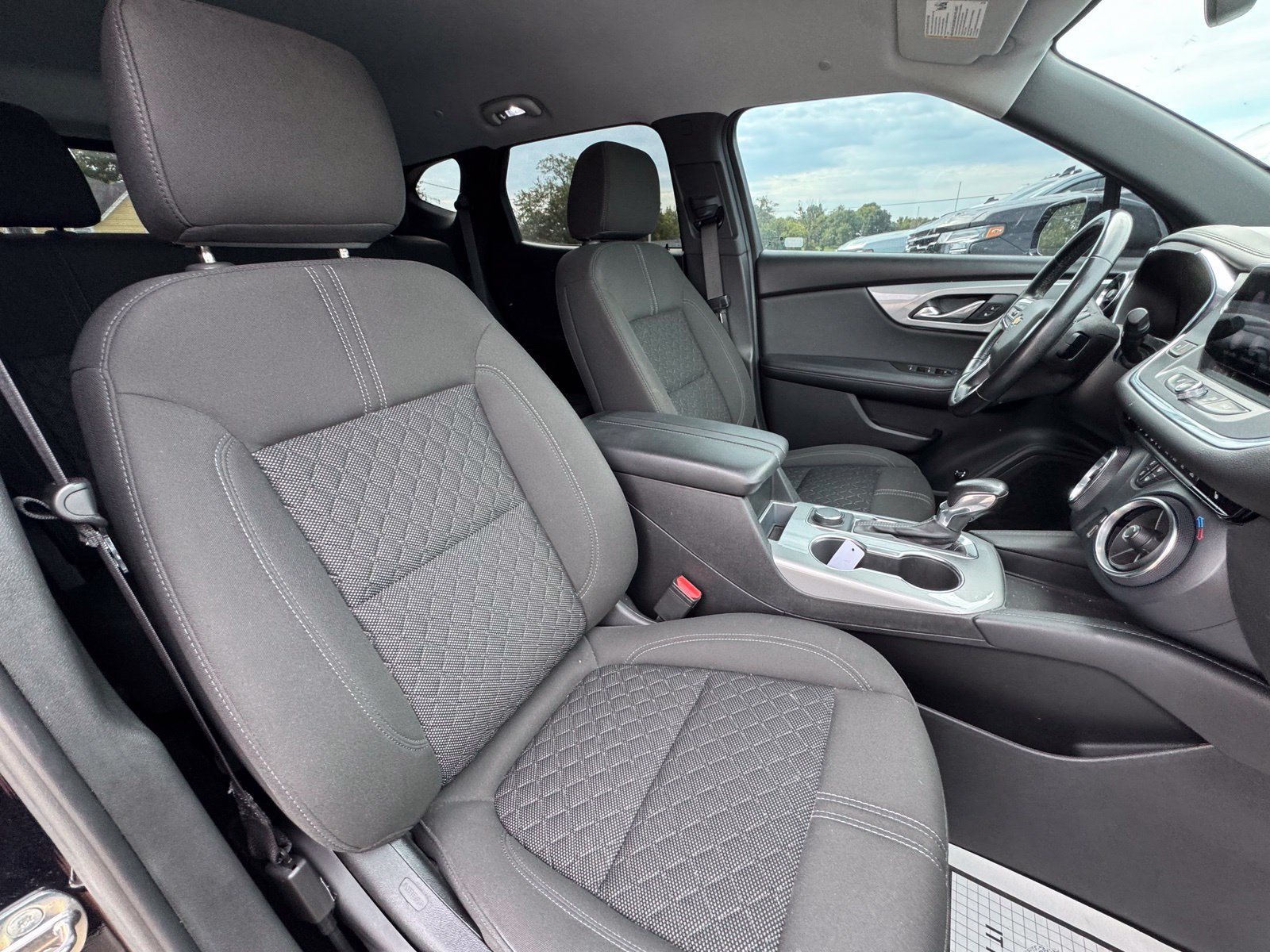 Used 2020 Chevrolet Blazer LT FWD image 29