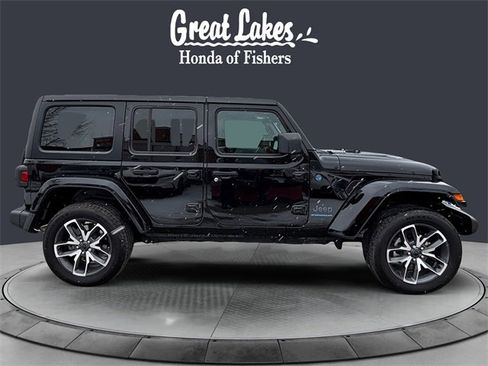 Used 2024 Jeep Wrangler Unlimited w/ Convenience Group image 6
