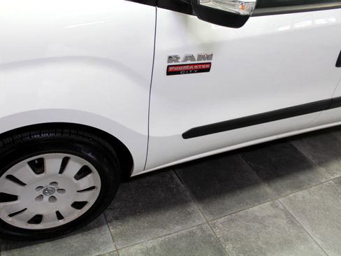 Used 2019 RAM ProMaster City Tradesman SLT image 34