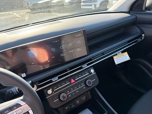 New 2026 Hyundai Tucson SE image 18