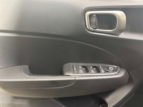 New 2025 Hyundai Venue SEL image 7