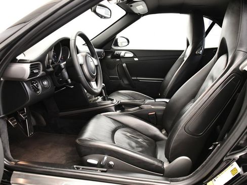 Used 2008 Porsche 911 Carrera 4 image 5