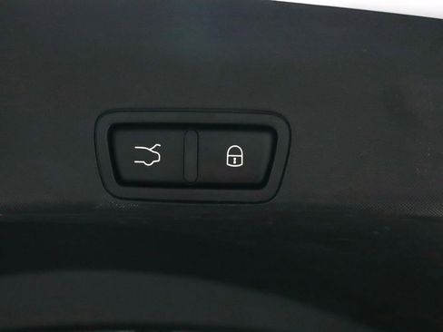 Used 2019 Alfa Romeo Stelvio AWD image 22