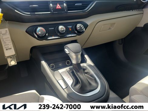Certified 2023 Kia Forte LXS w/ LXS Technology Package FWD image 17