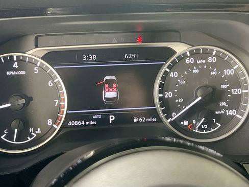 Used 2023 Nissan Pathfinder SL w/ SL Premium Package image 12