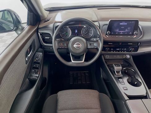 Used 2023 Nissan Rogue SV FWD image 21