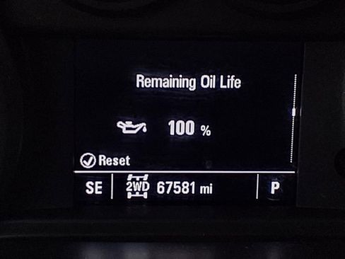 Used 2021 GMC Sierra 1500 4x4 Crew Cab w/ Sierra Value Package image 19