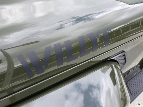 Used 2023 Jeep Gladiator Willys image 33