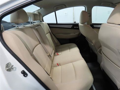 Used 2016 Subaru Legacy 2.5i Premium image 32