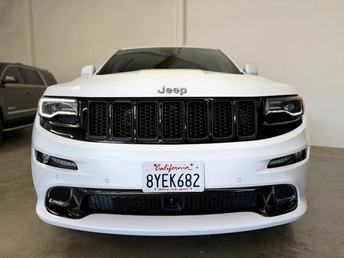 Used 2015 Jeep Grand Cherokee SRT w/ Trailer Tow Group IV AWD/4WD image 4
