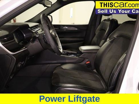 Used 2023 Jeep Grand Cherokee L Altitude image 20