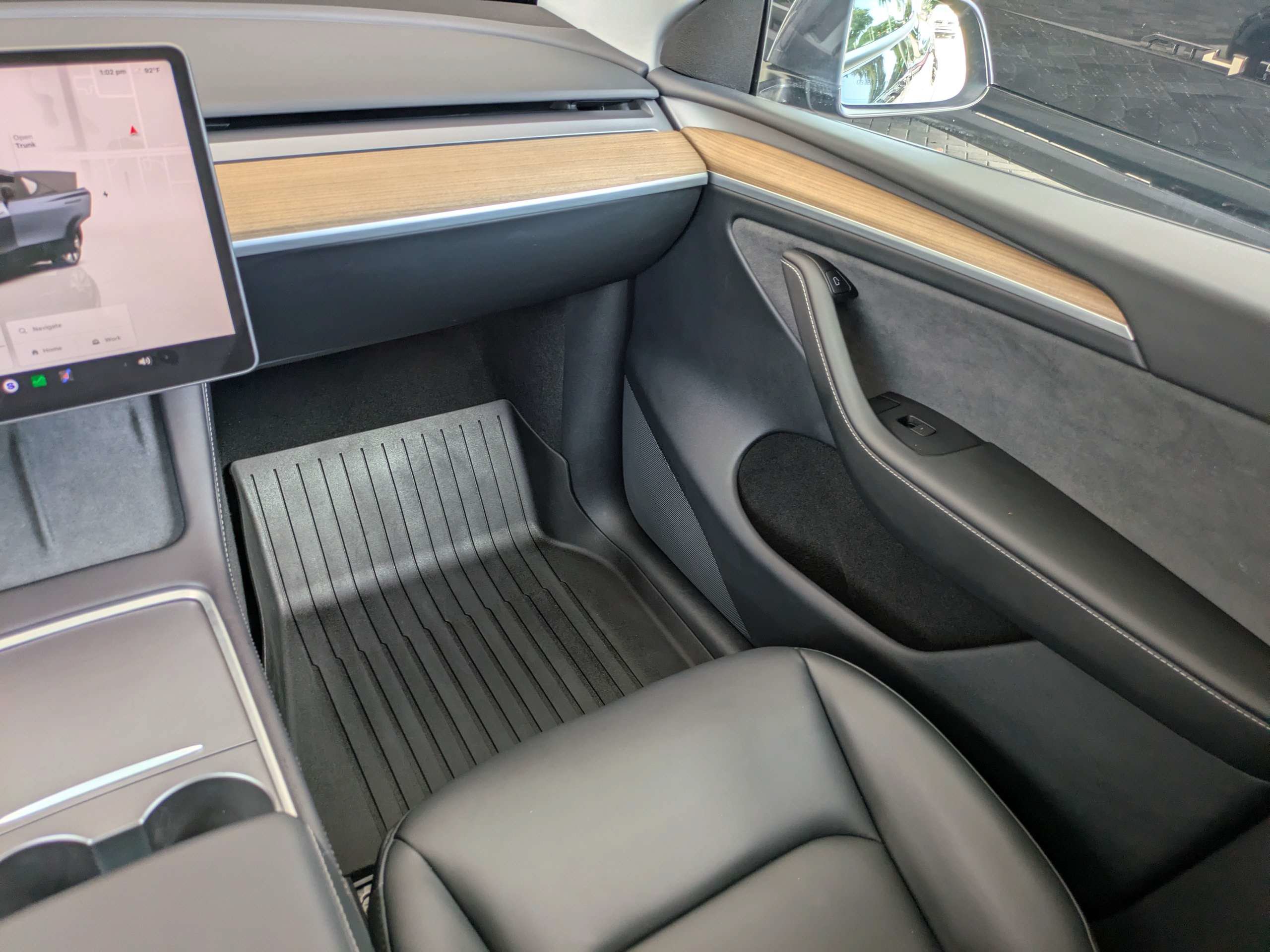 Used 2024 Tesla Model Y Long Range AWD/4WD image 18