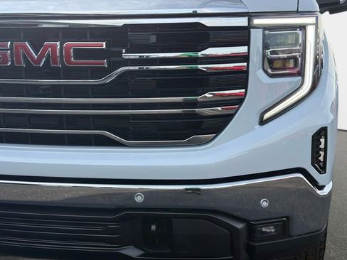 New 2026 GMC Sierra 1500 SLT w/ SLT Premium Plus Package AWD/4WD image 9