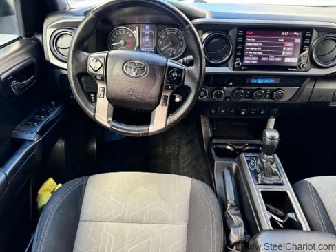 Used 2021 Toyota Tacoma TRD Off-Road w/ Technology Package image 12