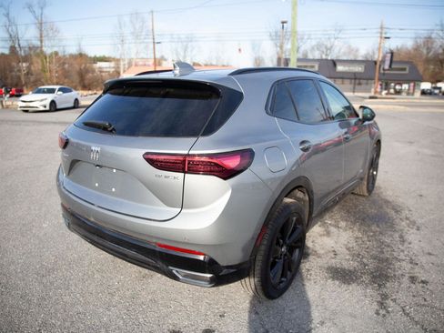 Used 2025 Buick Envision Sport Touring image 3