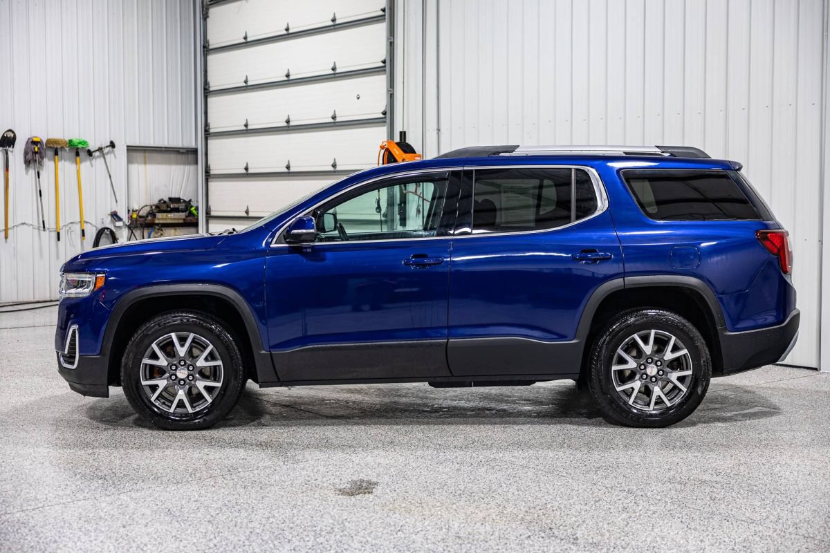 Used 2023 GMC Acadia SLE w/ Infotainment Package AWD/4WD image 2